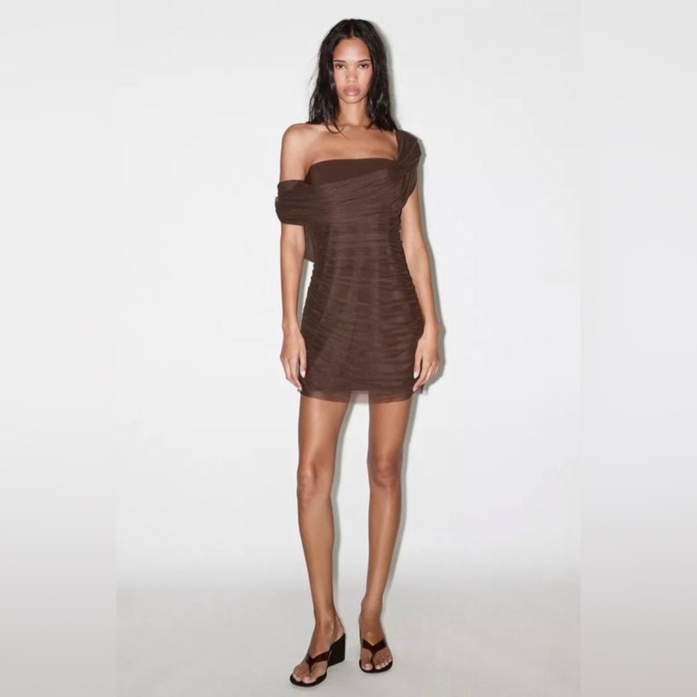 ZARA OFF SHOULDER SHORT DRESS